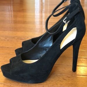 NWT Marc Fisher Black Suede Platform Heels Sz 8.5
